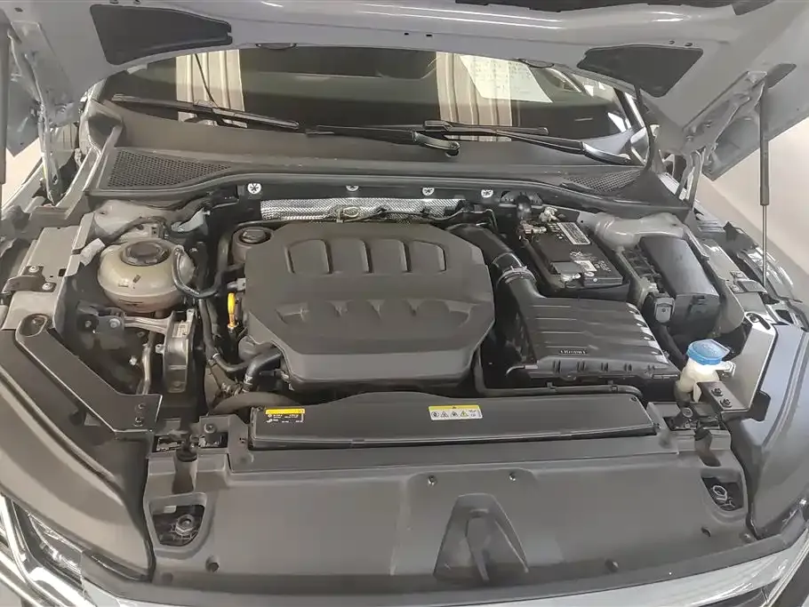 Volkswagen CC 2023 из CN, фото 9