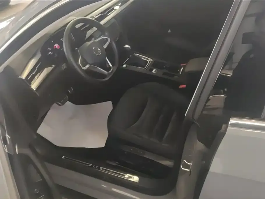 Volkswagen CC 2023 из CN, фото 6