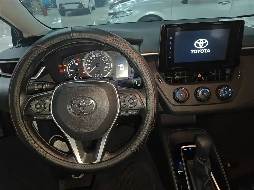 Toyota Corolla 2023 из CN, фото 8