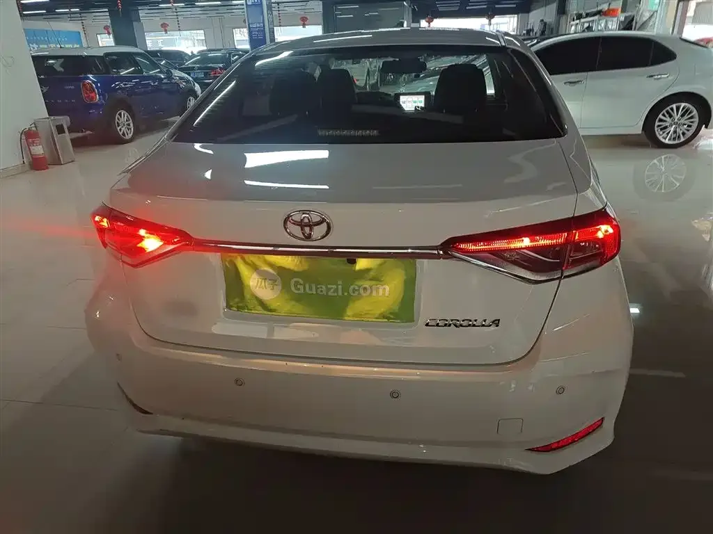Toyota Corolla 2023 из CN, фото 6