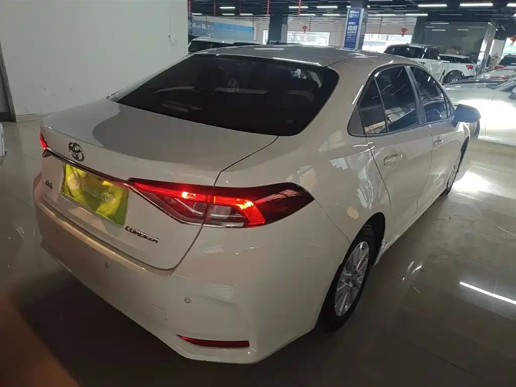 Toyota Corolla 2023 из CN, фото 4