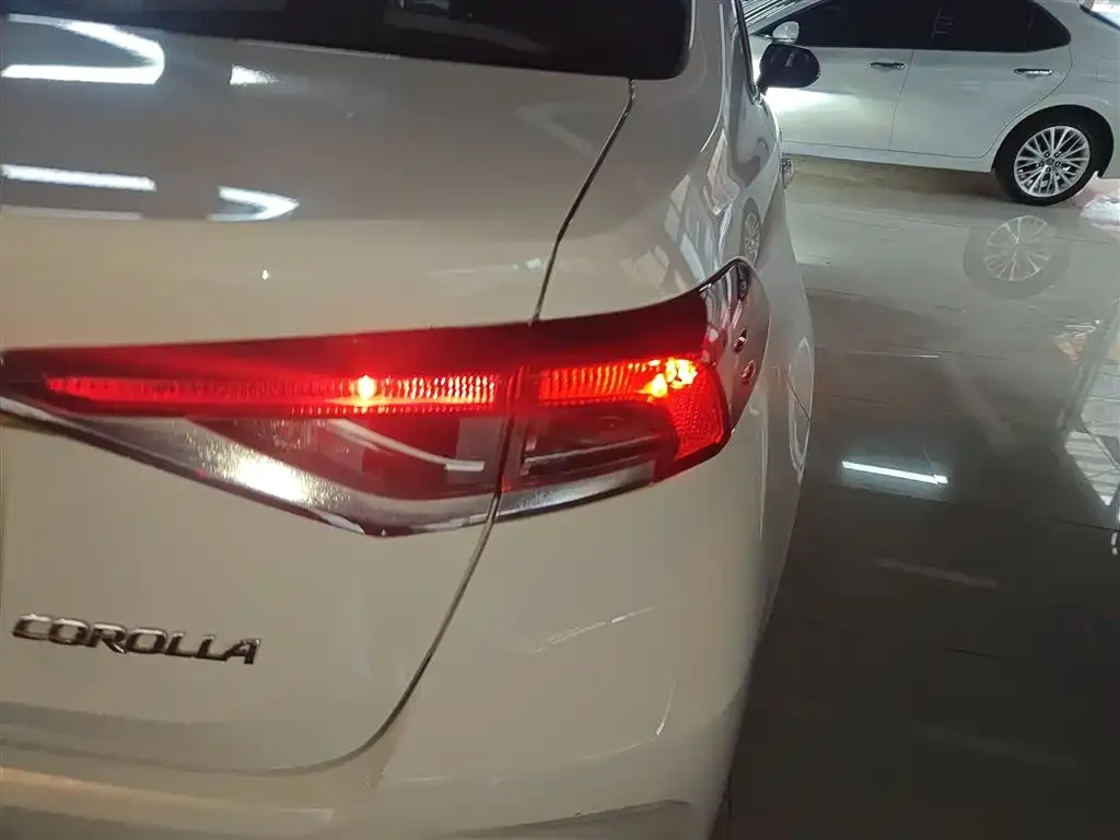 Toyota Corolla 2023 из CN, фото 3