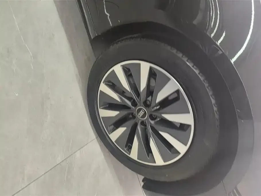 Audi A6L 2023 из CN, фото 3