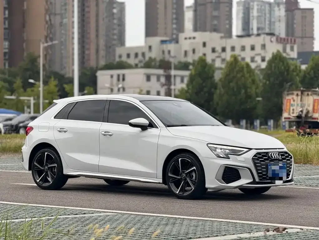 Audi A3 2024 из CN, фото 6