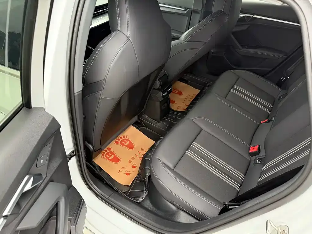 Audi A3 2024 из CN, фото 5