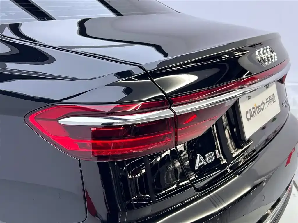 Audi A8 2024 из CN, фото 10