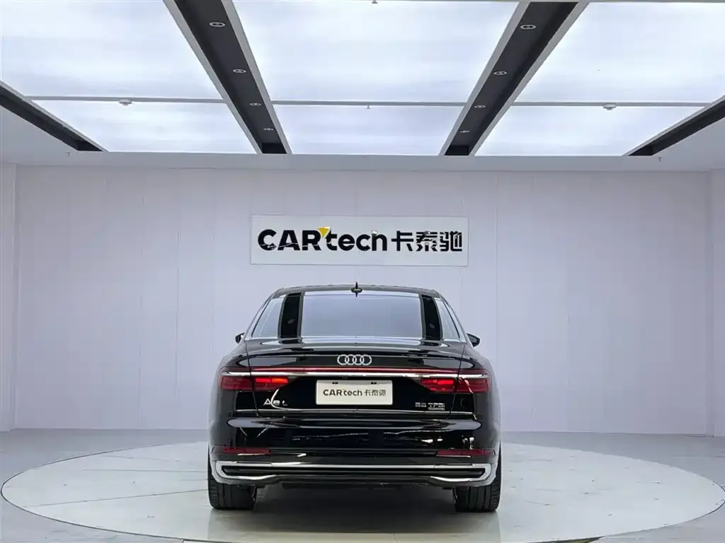 Audi A8 2024 из CN, фото 8