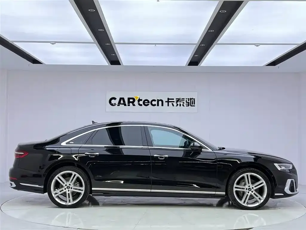 Audi A8 2024 из CN, фото 5