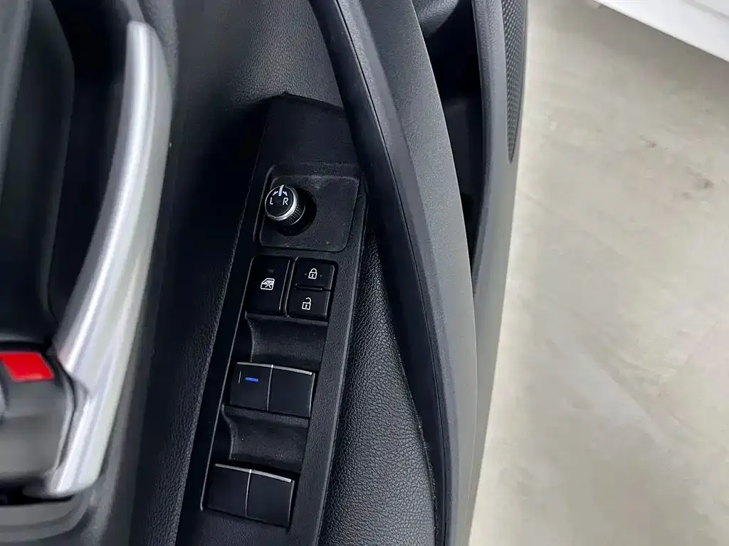 Toyota Levin 2021 из CN, фото 3