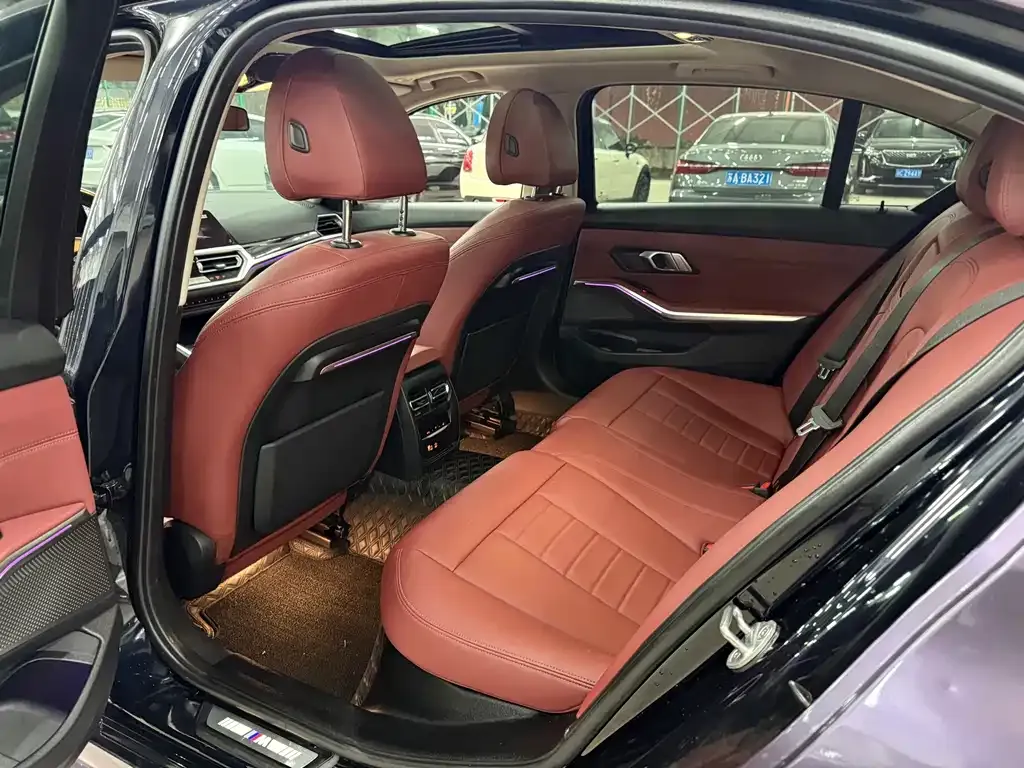 BMW 3 Series 2021 из CN, фото 10