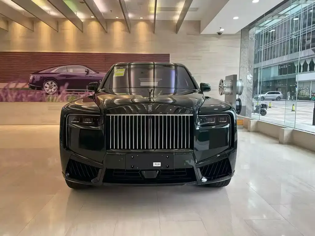 Rolls-Royce Cullinan — фото 9