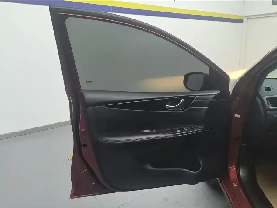 Nissan Tiida 2024 из CN, фото 6