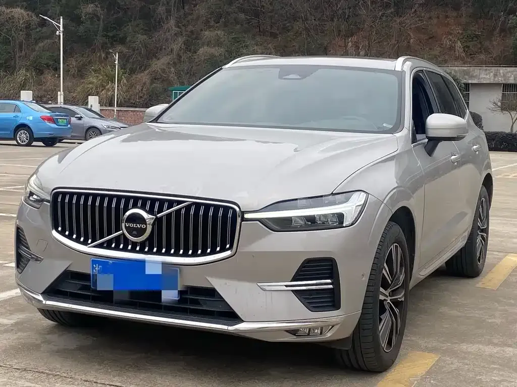 Volvo XC60 2021 из CN, фото 1
