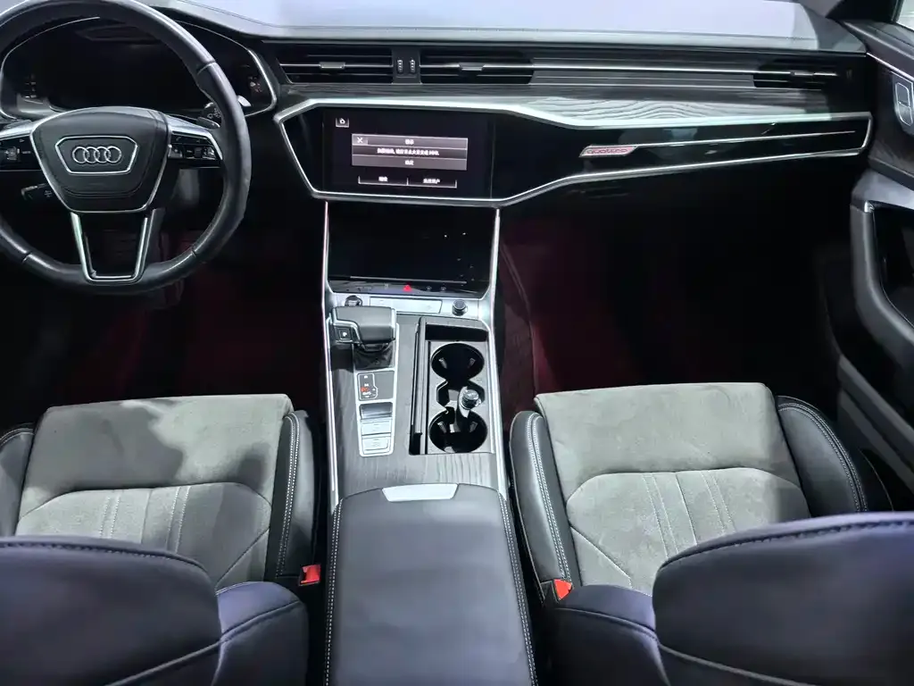 Audi A6L 2024 из CN, фото 6