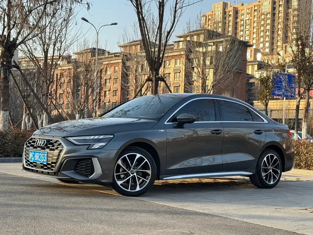 Audi A3 2024 из CN, фото 1