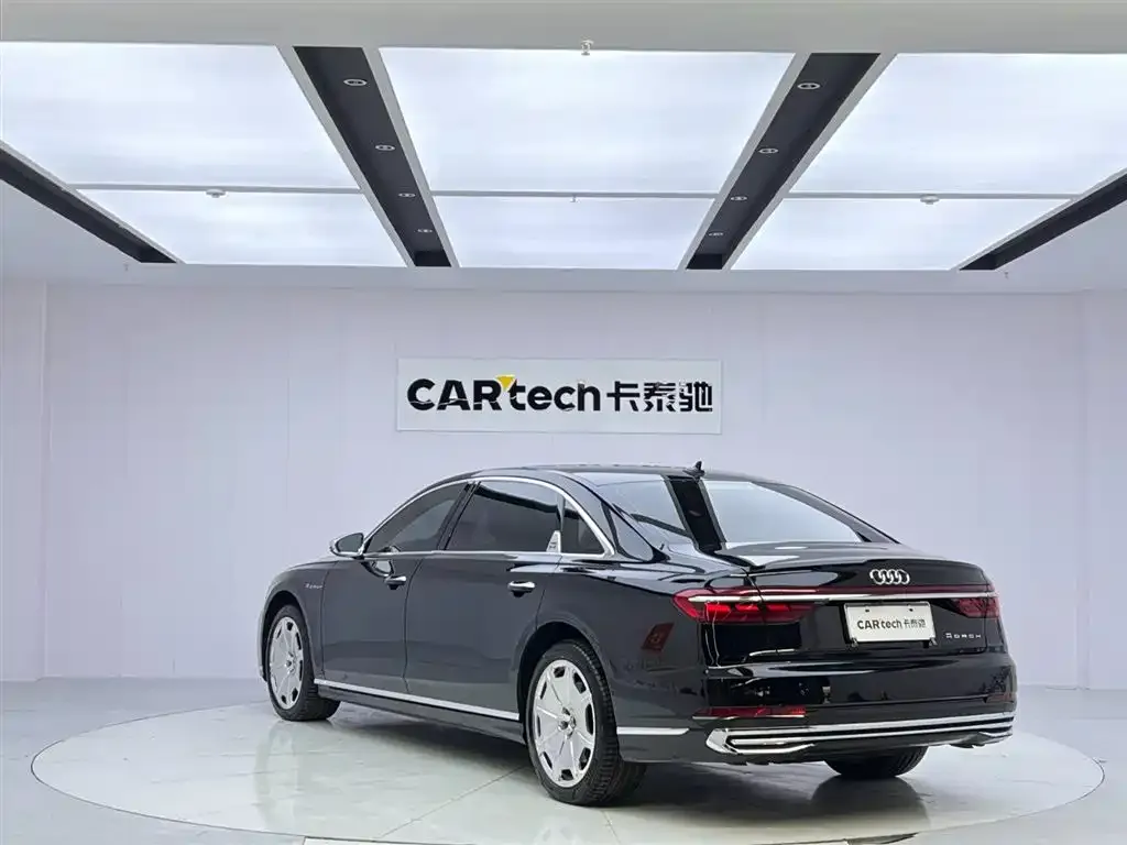 Audi A8 2024 из CN, фото 2