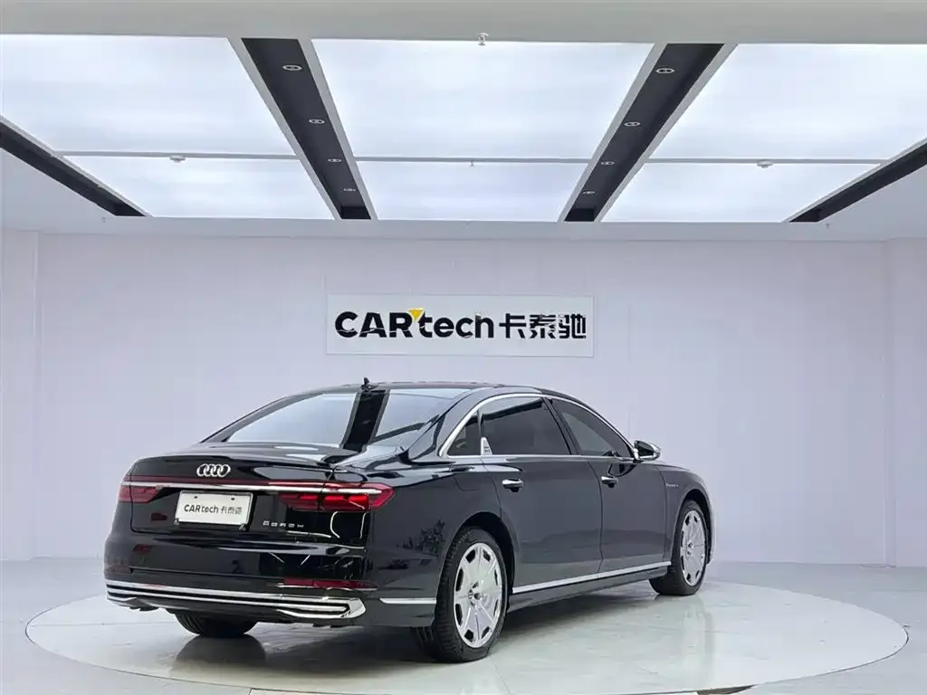 Audi A8 2024 из CN, фото 8