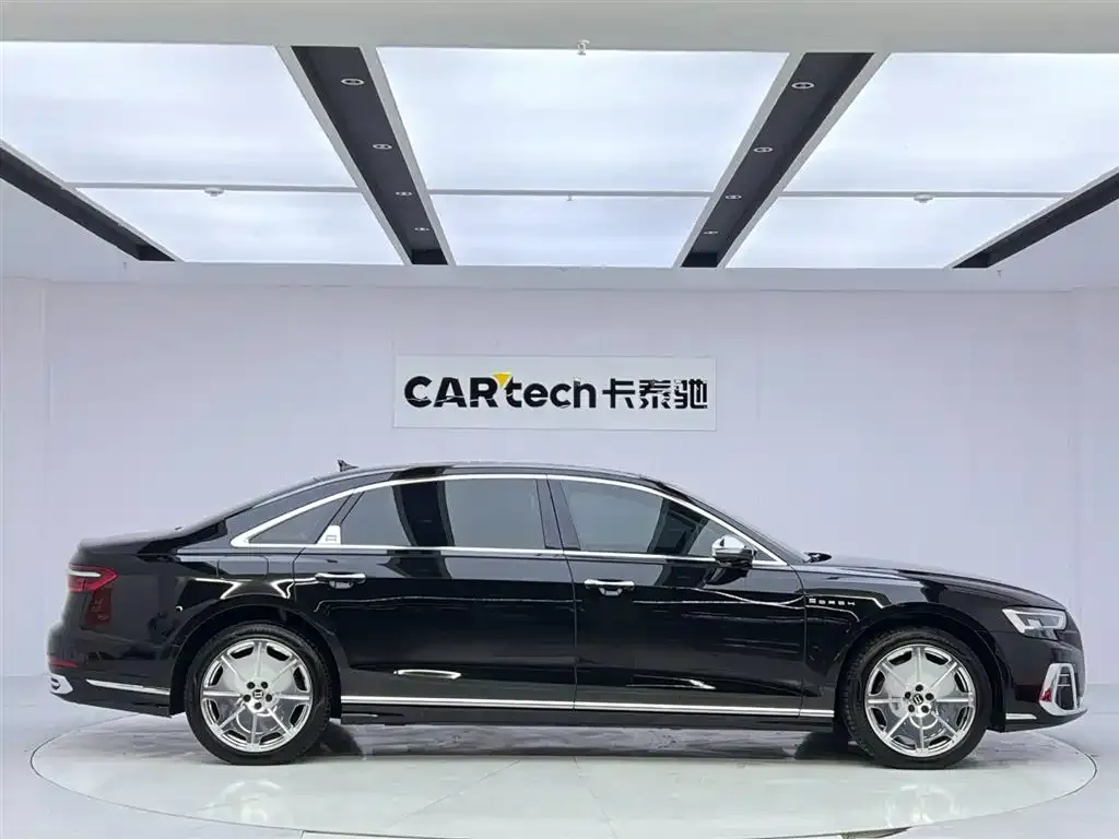 Audi A8 2024 из CN, фото 6