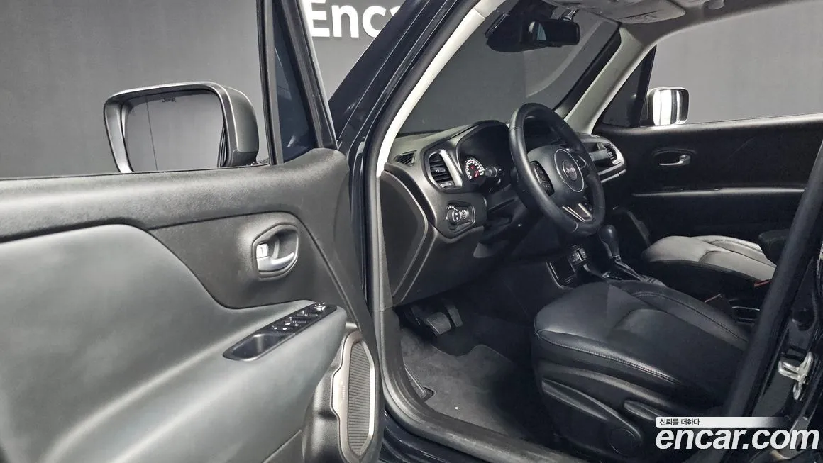 Jeep Renegade 2021 из KR, фото 8