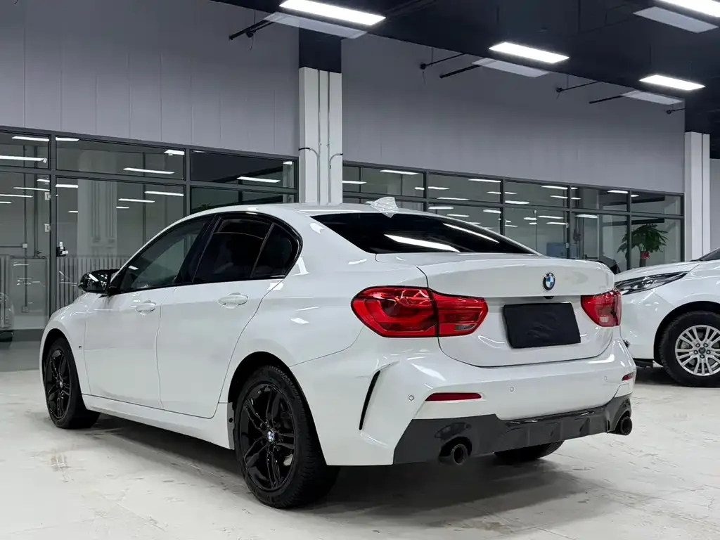 BMW 1 Series 2022 из CN, фото 10