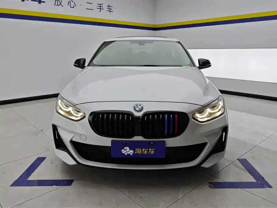 BMW 1 Series 2021 из CN, фото 4