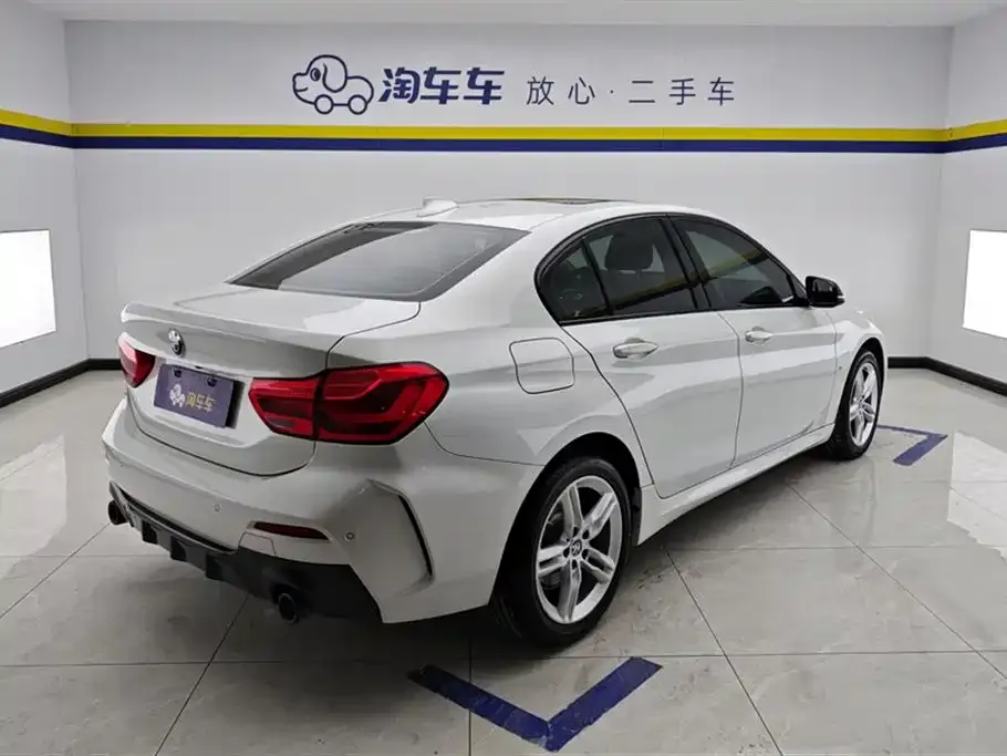 BMW 1 Series 2021 из CN, фото 7