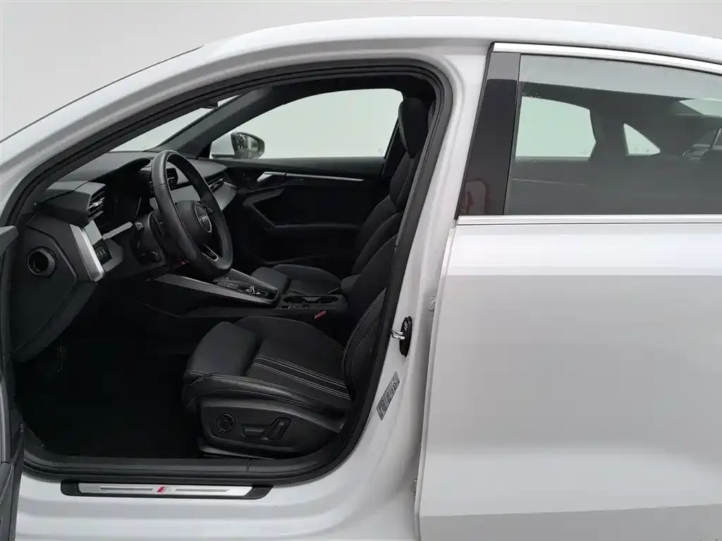 Audi A3 2022 из CN, фото 6