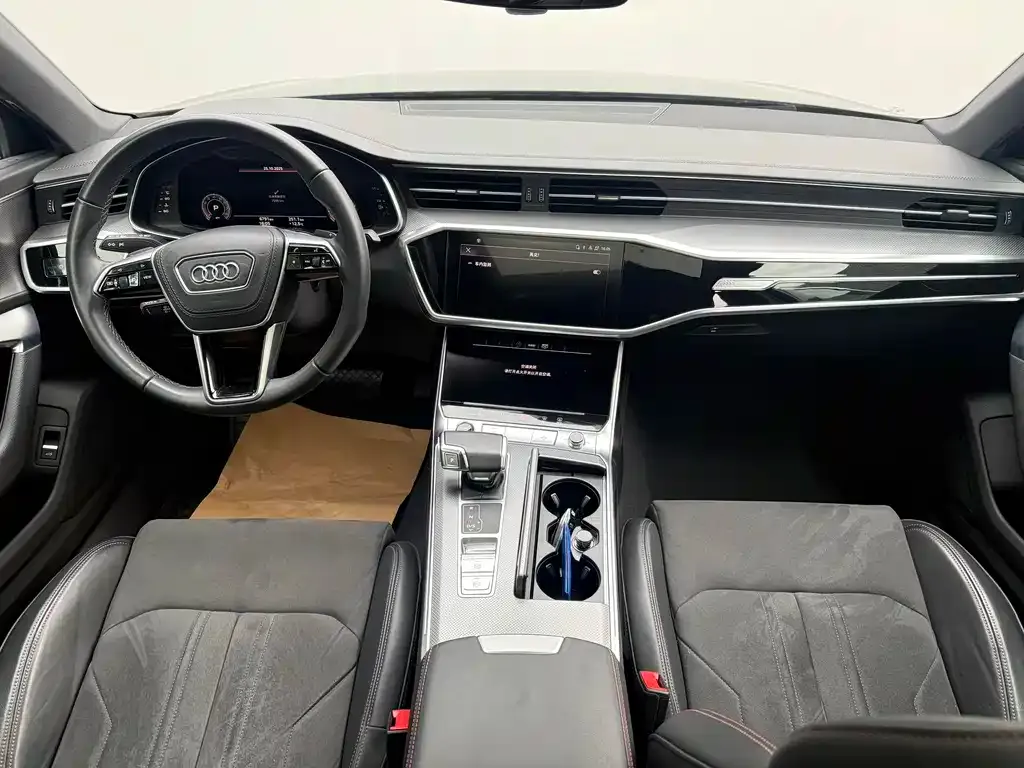 Audi A6L 2024 из CN, фото 4
