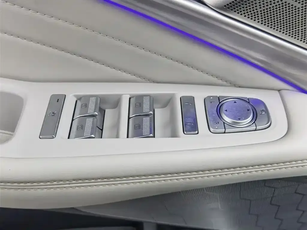 GAC Motor Trumpchi GS8 — фото 8
