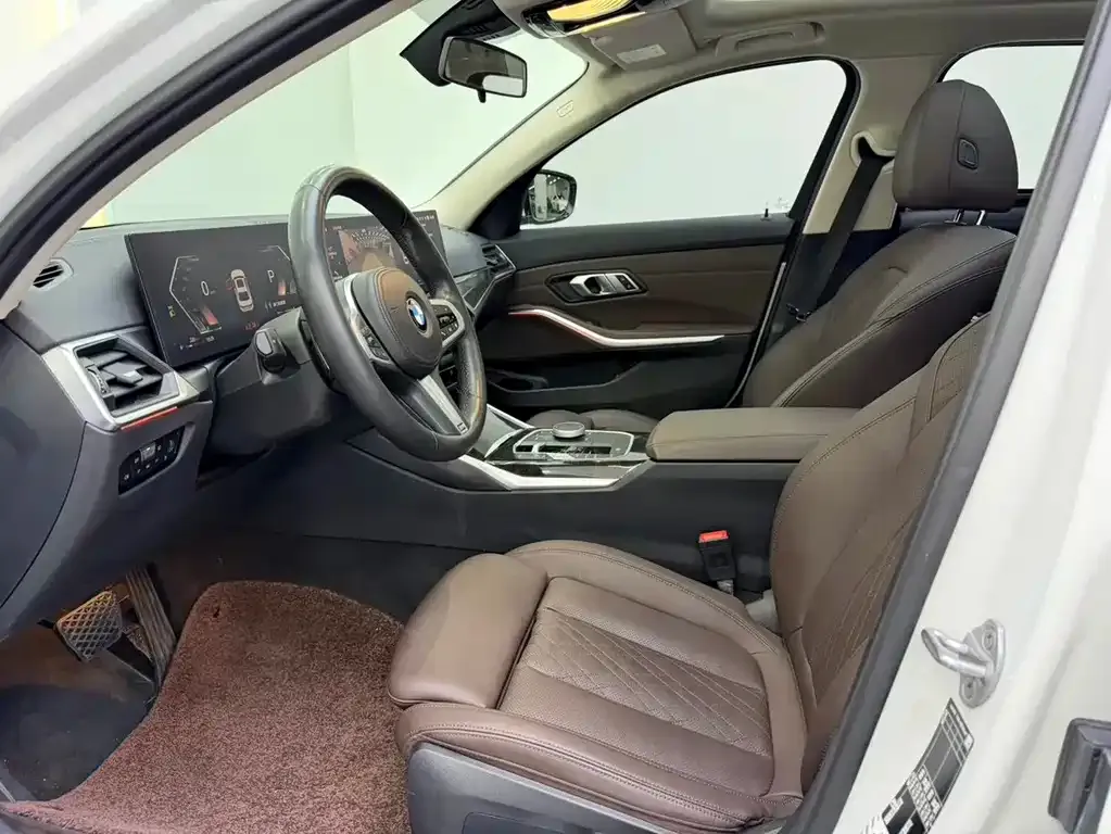 BMW 3 Series 2023 из CN, фото 8