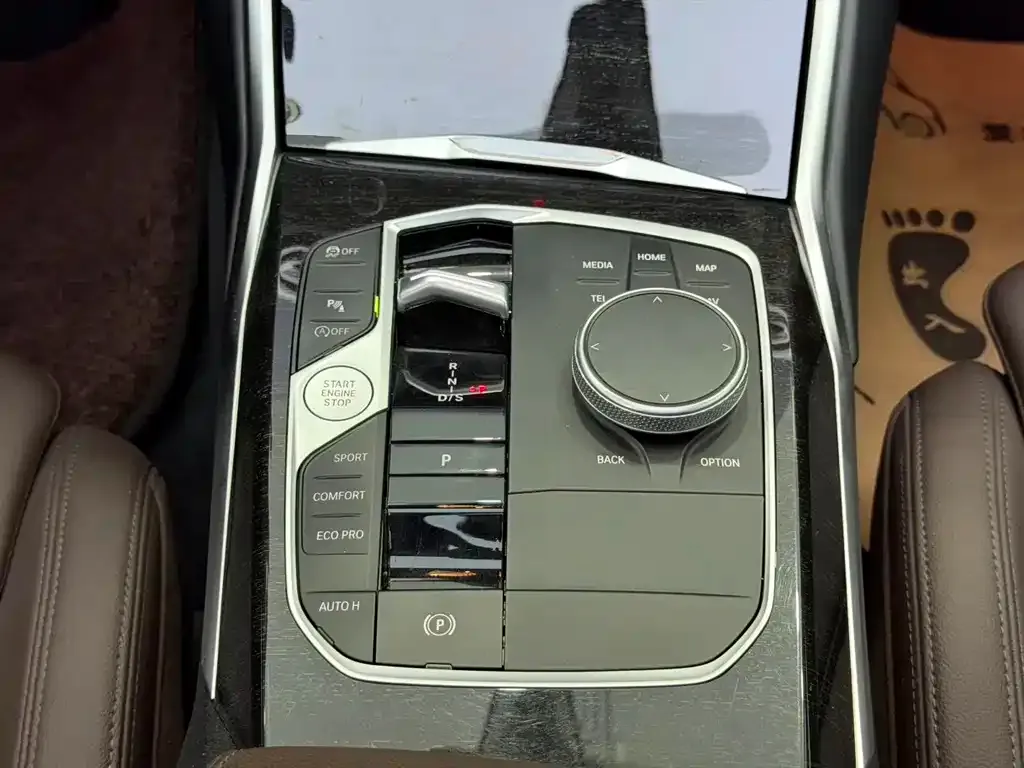 BMW 3 Series 2023 из CN, фото 10
