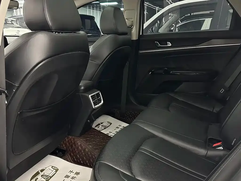 Kia K5 2022 из CN, фото 6