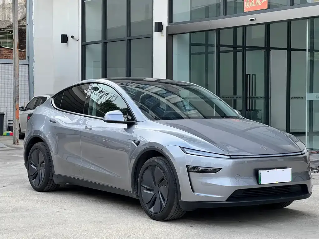 Tesla Model Y 2025 из CN, фото 8