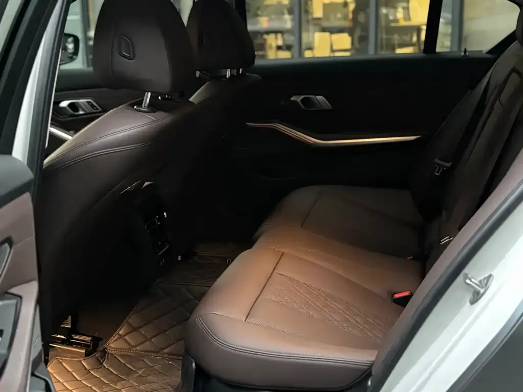 BMW 3 Series 2025 из CN, фото 3