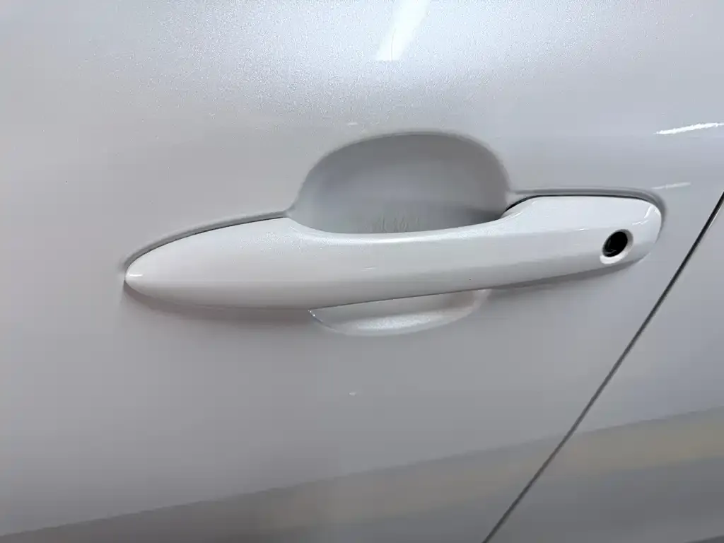 Toyota Corolla Cross 2022 из CN, фото 3