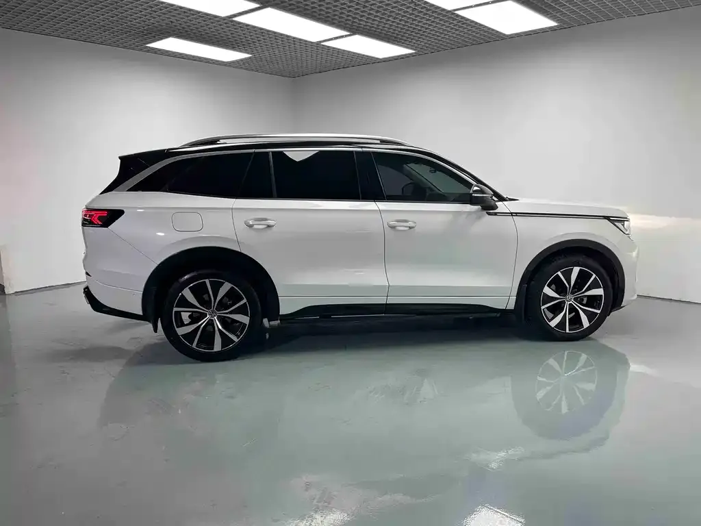 Volkswagen Tavendor 2022 из CN, фото 10
