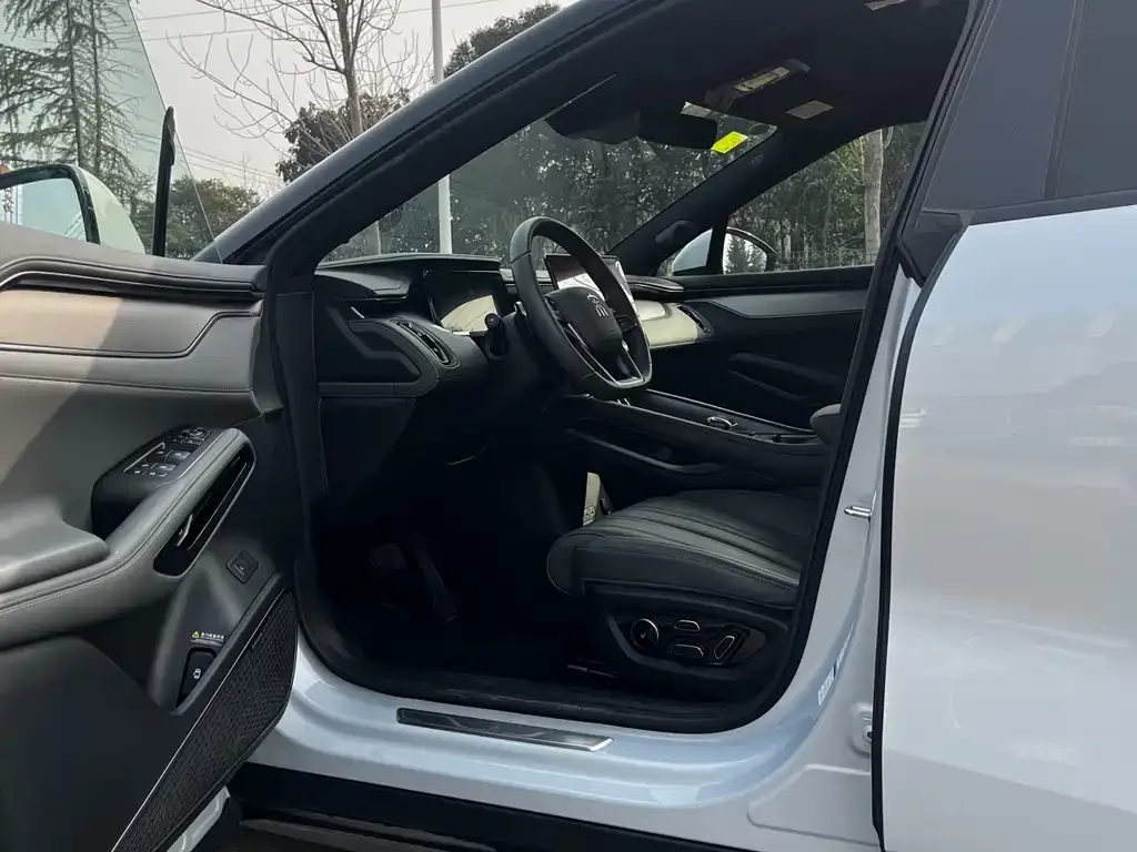 BYD L EV 2025 из CN, фото 4