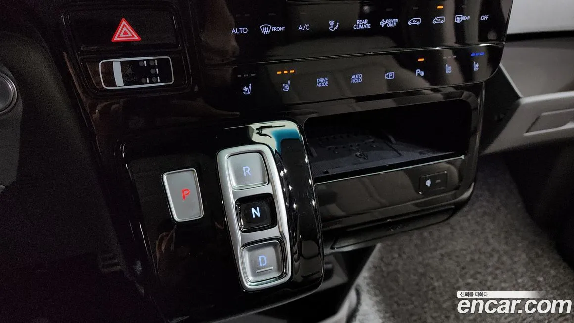Hyundai Staria 2025 из KR, фото 7
