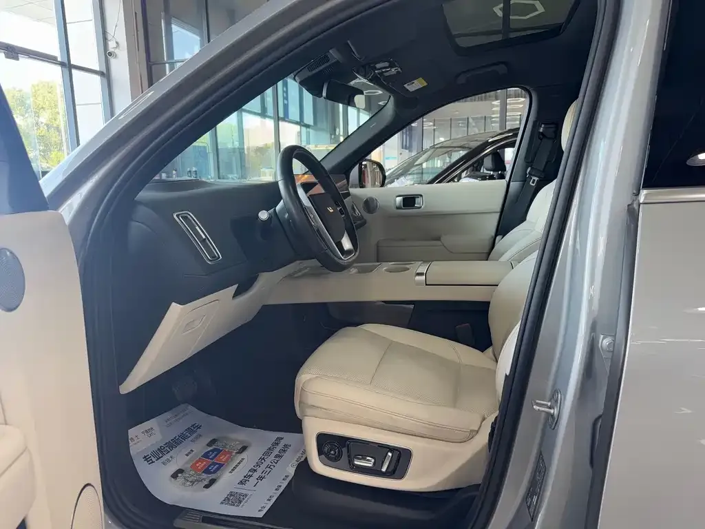 Li Auto L8 2024 из CN, фото 8