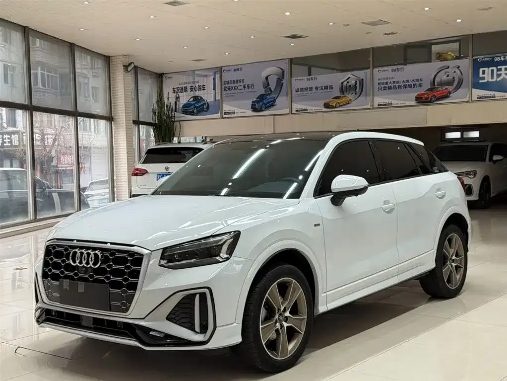 Audi Q2L 2022 из CN, фото 1