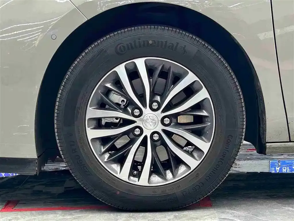 Buick GL8 2024 из CN, фото 9