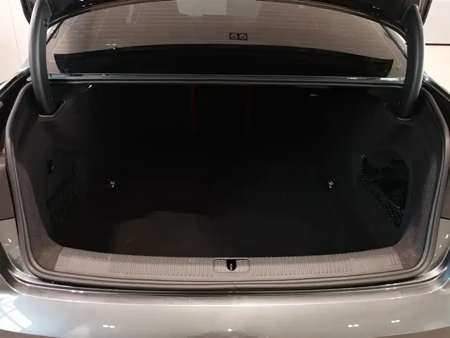 Audi S4 2025 из CN, фото 2