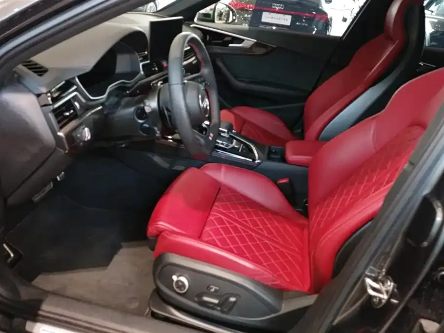 Audi S4 2025 из CN, фото 5