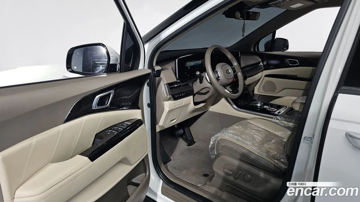 Kia Carnival — фото 10