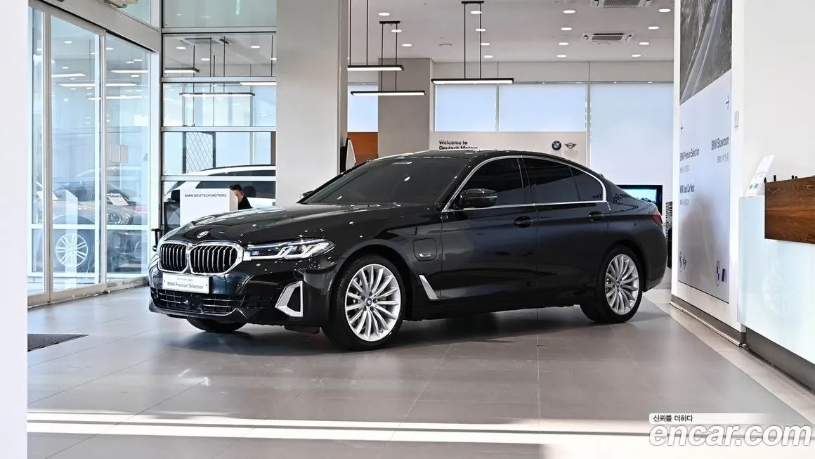 BMW 5-Series 2023 из KR, фото 1