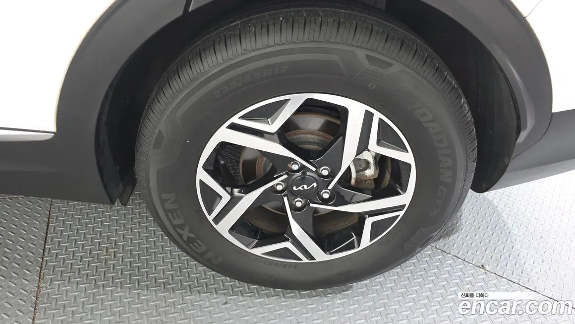 Kia Sportage — фото 6