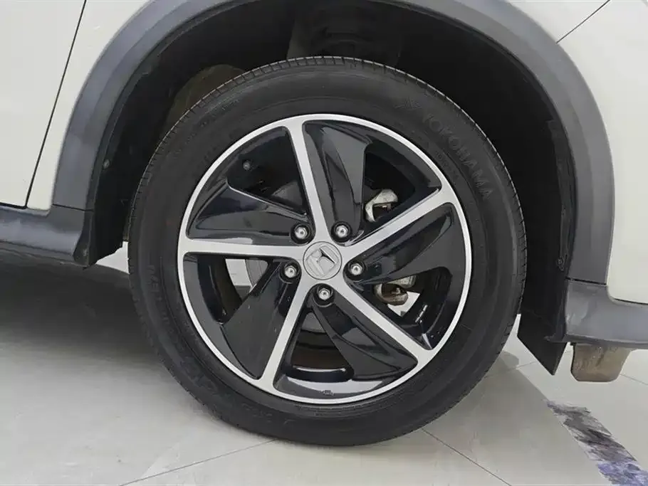 Honda Vezel 2022 из CN, фото 10