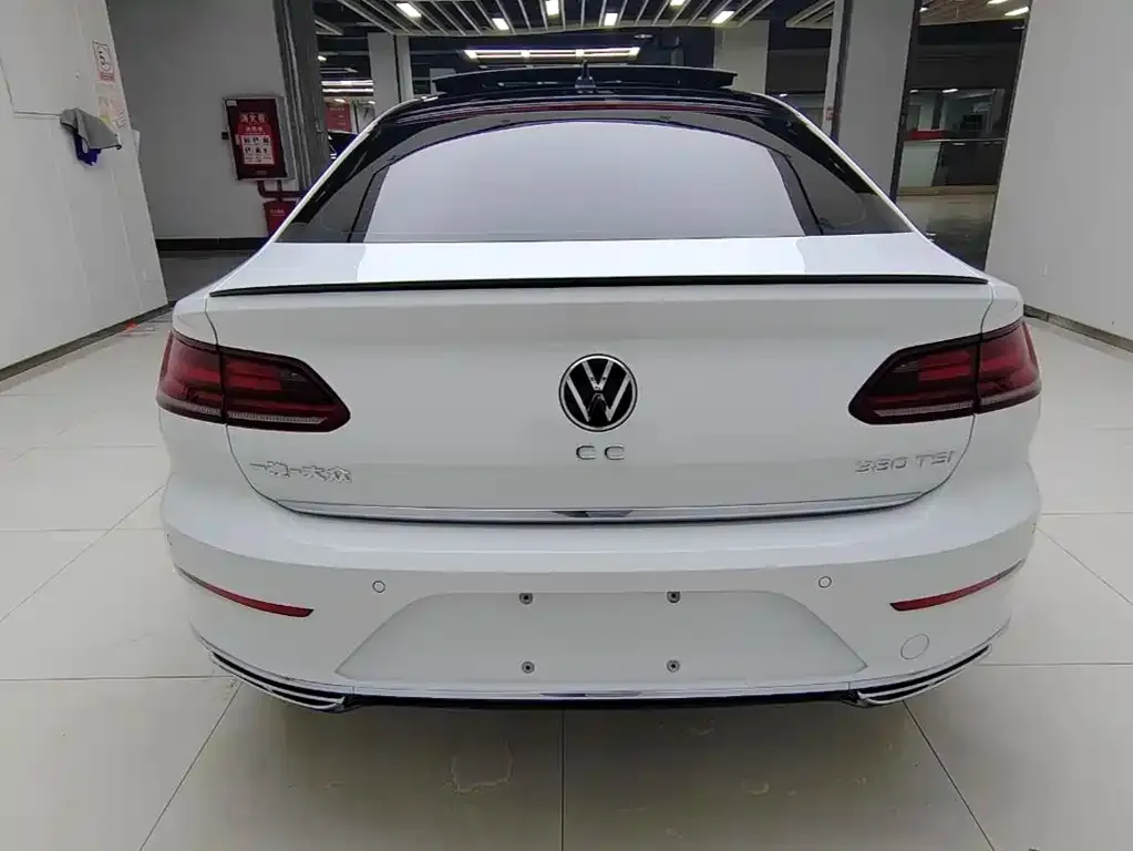 Volkswagen CC 2024 из CN, фото 2