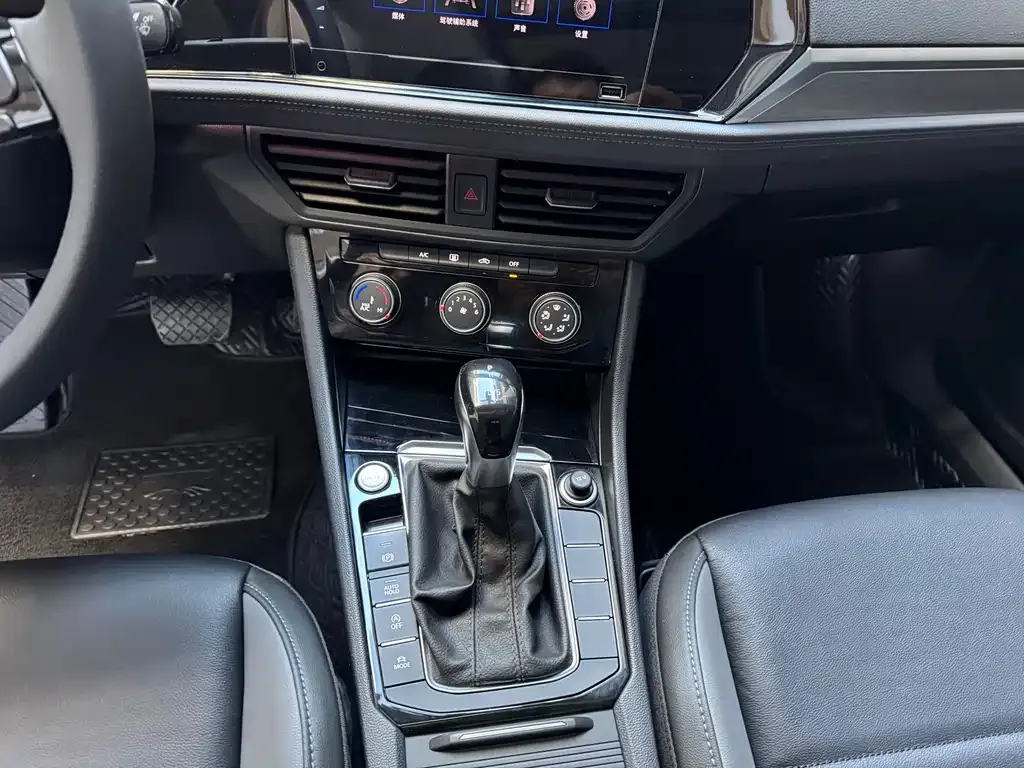 Volkswagen Sagitar 2022 из CN, фото 10