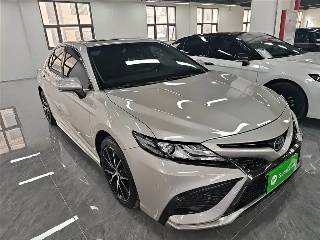 Toyota Camry 2022 из CN, фото 4